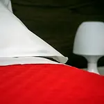 Camelot Red - * فيرونا