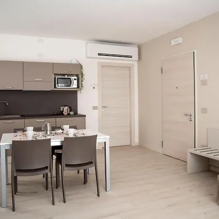 Appartement Camelot Red -