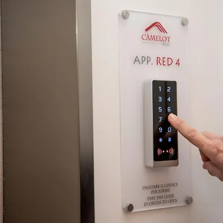 Apartament Camelot Red - *