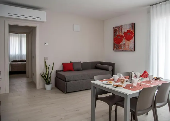 Camelot Red - דירה ורונה