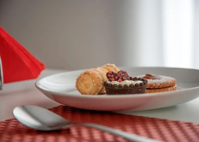 דירה Camelot Red -