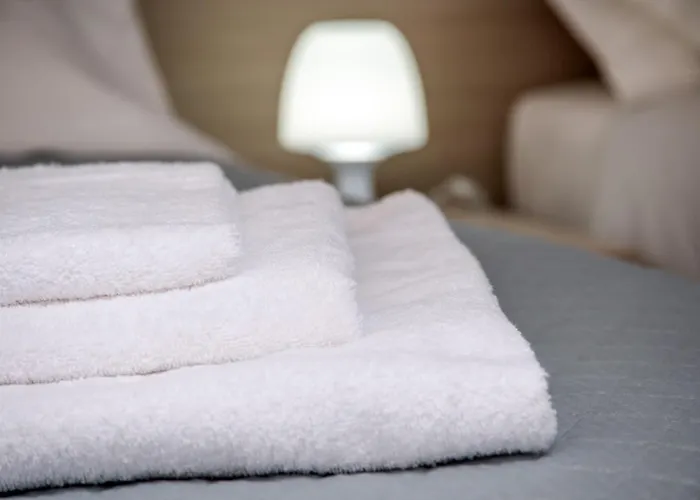 Апартаменты Camelot Red - *