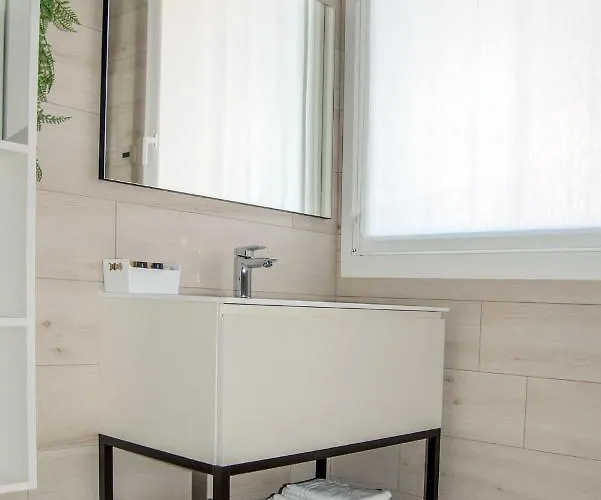 Апартаменты Camelot Red - Верона