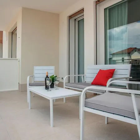 Camelot Red - Apartamento