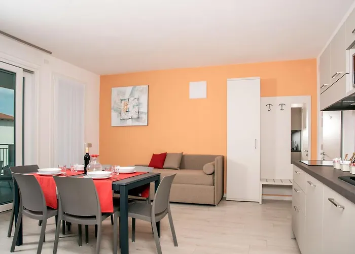 Camelot Red - Apartment *